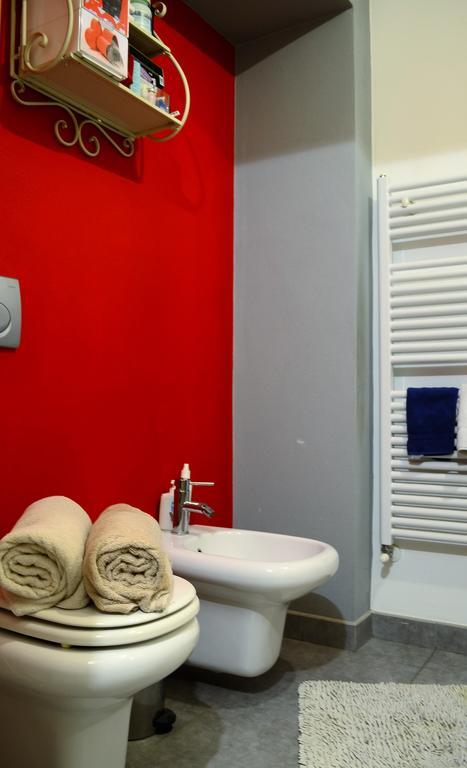 Tremezzina Appartamento Red & Grey Mezzegra ภายนอก รูปภาพ
