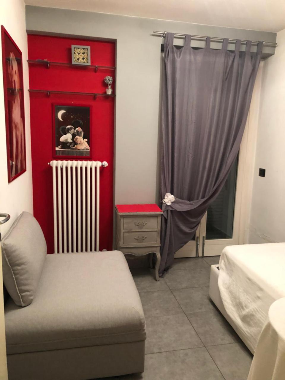 Tremezzina Appartamento Red & Grey Mezzegra ภายนอก รูปภาพ